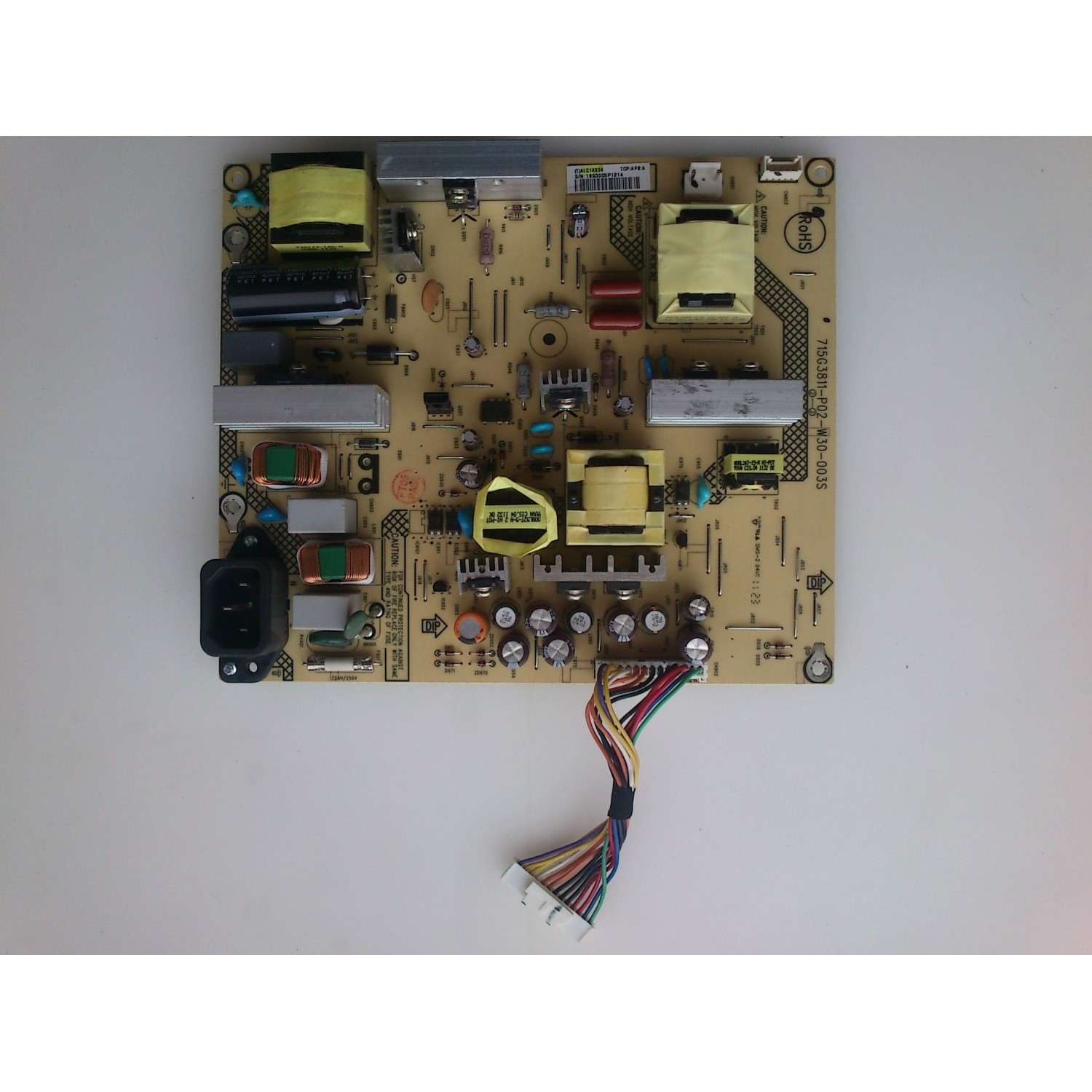 FUENTE DE PODER / DYNEX ALC1AXE4 /  PWTVALC1AXE4 / 715G3811-P02-W30-003S / PANEL T315XW03 V.4 / MODELO DX-32L221A12